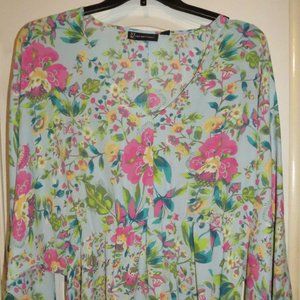 Never Worn Kimono Sleeve Top New York & Company